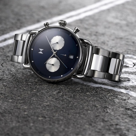 BRAND NEW MVMT watch - Picture 4 of 7